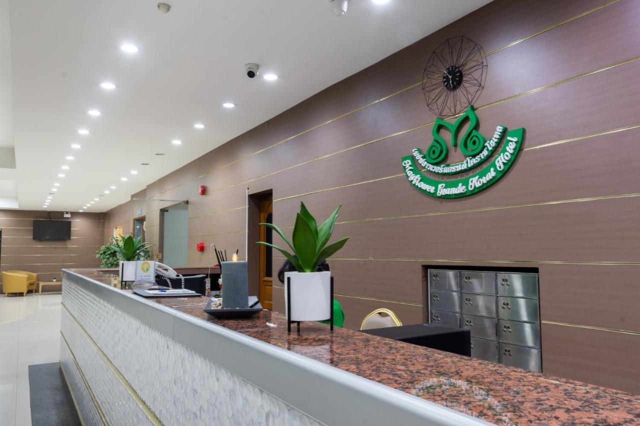 Mayflower Grand Hotel Korat Накхонратчасима Экстерьер фото